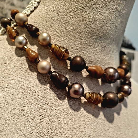 Vintage Double Stranded Beaded Necklace - Picture 2 of 5